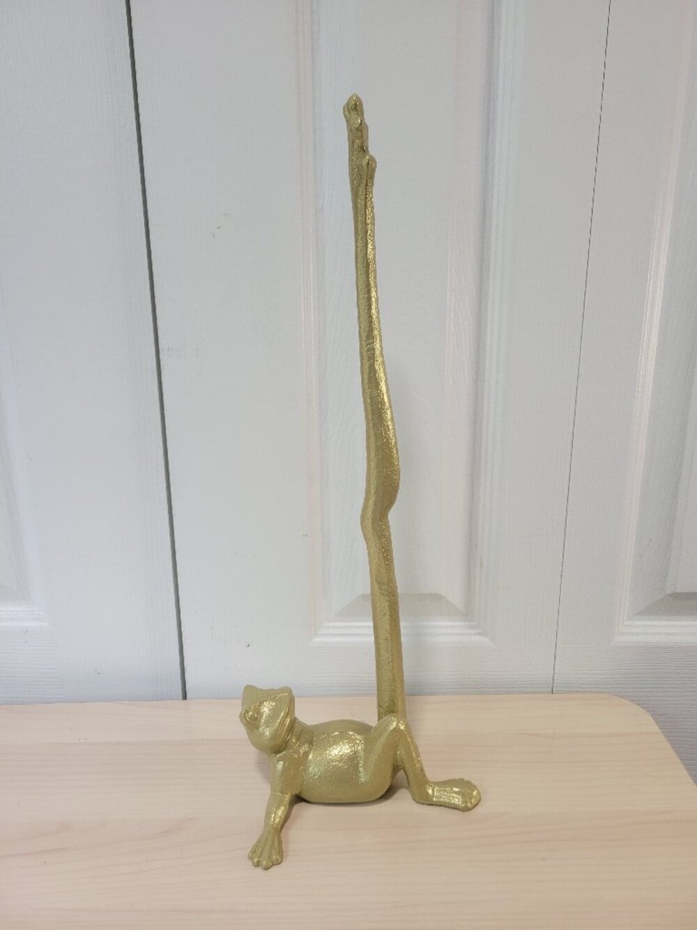 WALL CHARMERS Cast Iron Gold Frog Paper Towel & Toilet Paper Holder Stand EUC